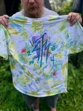 Load image into Gallery viewer, Battle frog shirt - xl
