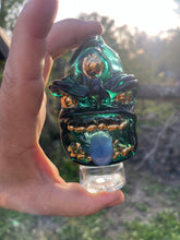 Load image into Gallery viewer, Aquaberry medman peak top
